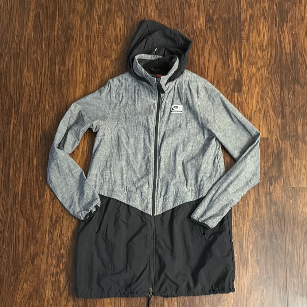 Nike International Activewear Jacket